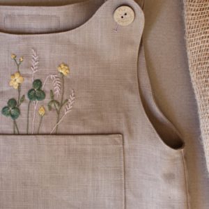 Jumpsuit “KleewiesenLiebe” Haselnuss 74